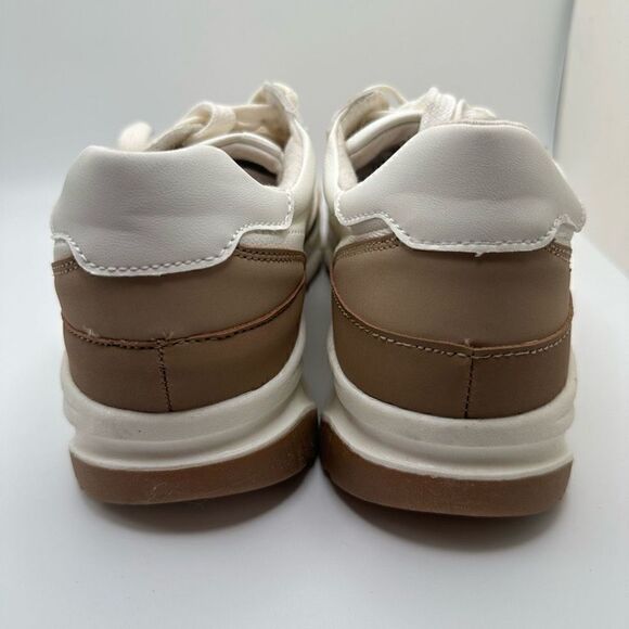CUSHIONAIRE Women's lace up Sneaker +Comfort Foam 9 WHITE/TAN - Picture 4 of 7
